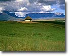 Traditional Pemon house at Paraitepui and views of Kukenan and Roraima tepuis, Canaima, Venezuela